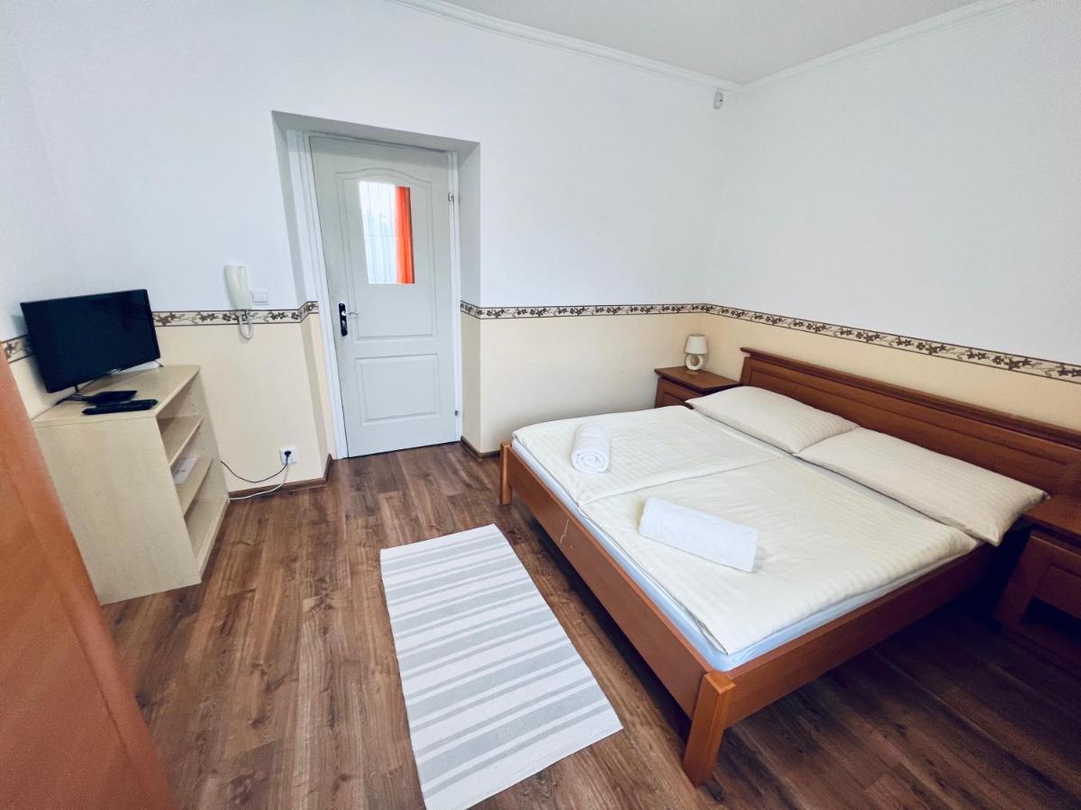 Privat Adriana Daire Kremnica Dış mekan fotoğraf